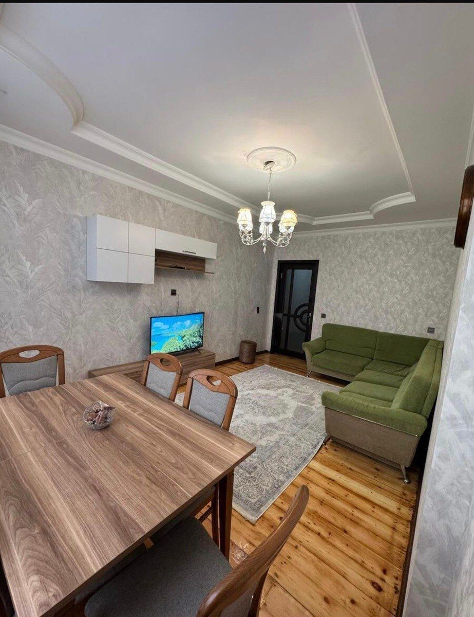 Satılır 2 otaqlı köhnə tikili 69 m² — Mənzil, Bakı (2)