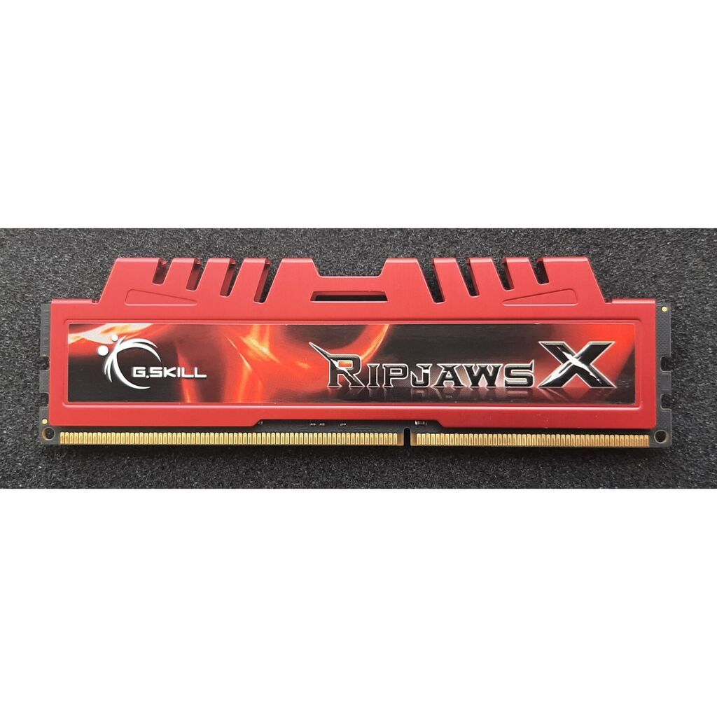Operativ yaddaş - Ram DDR3 4GB - 10 AZN Kingston HyperX Fury RGB