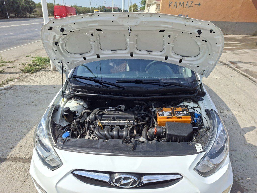 Hyundai Accent, 1.4 L, 2011 il, 206 000 km — Avtomobillər, Bakı (11)