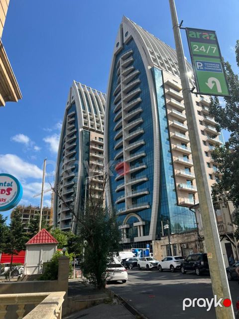 Satılır 4 otaqlı yeni tikili 193 m²