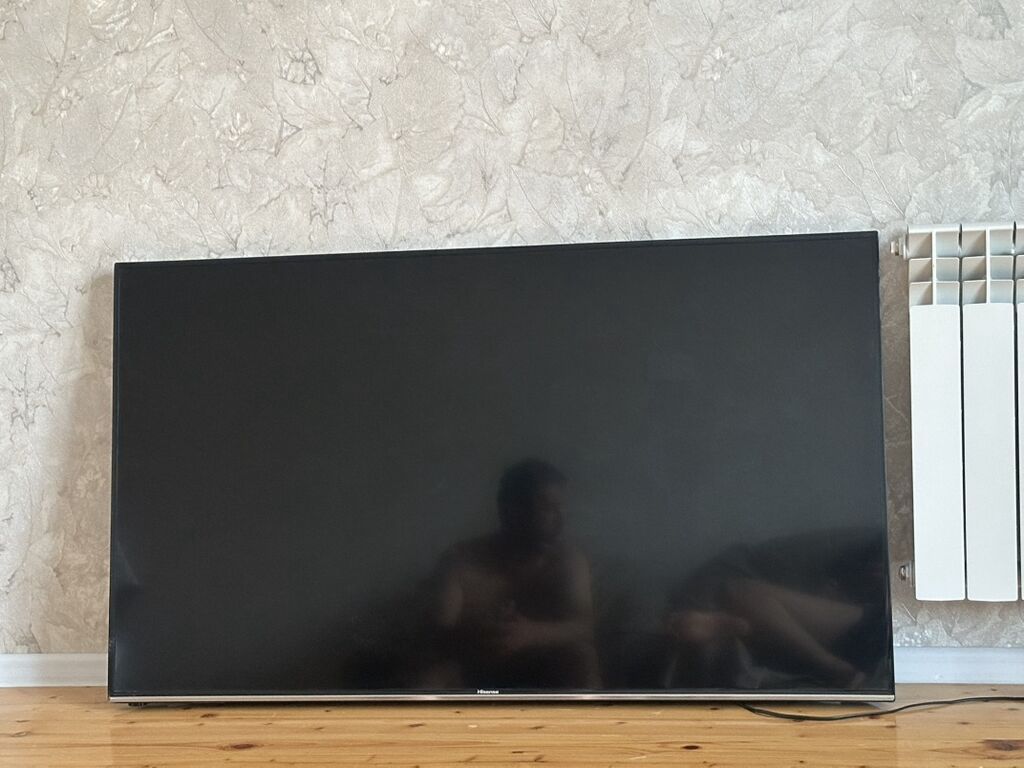 Hisense 55K3300UW LED TV ekran xarabdi ekran deyismelidi - Ekran: 55 — Televizorlar, Digah