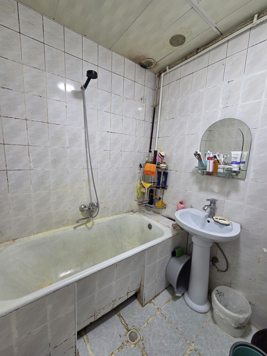 Satılır 2 otaqlı köhnə tikili 65 m² — Mənzil, Bakı (11)