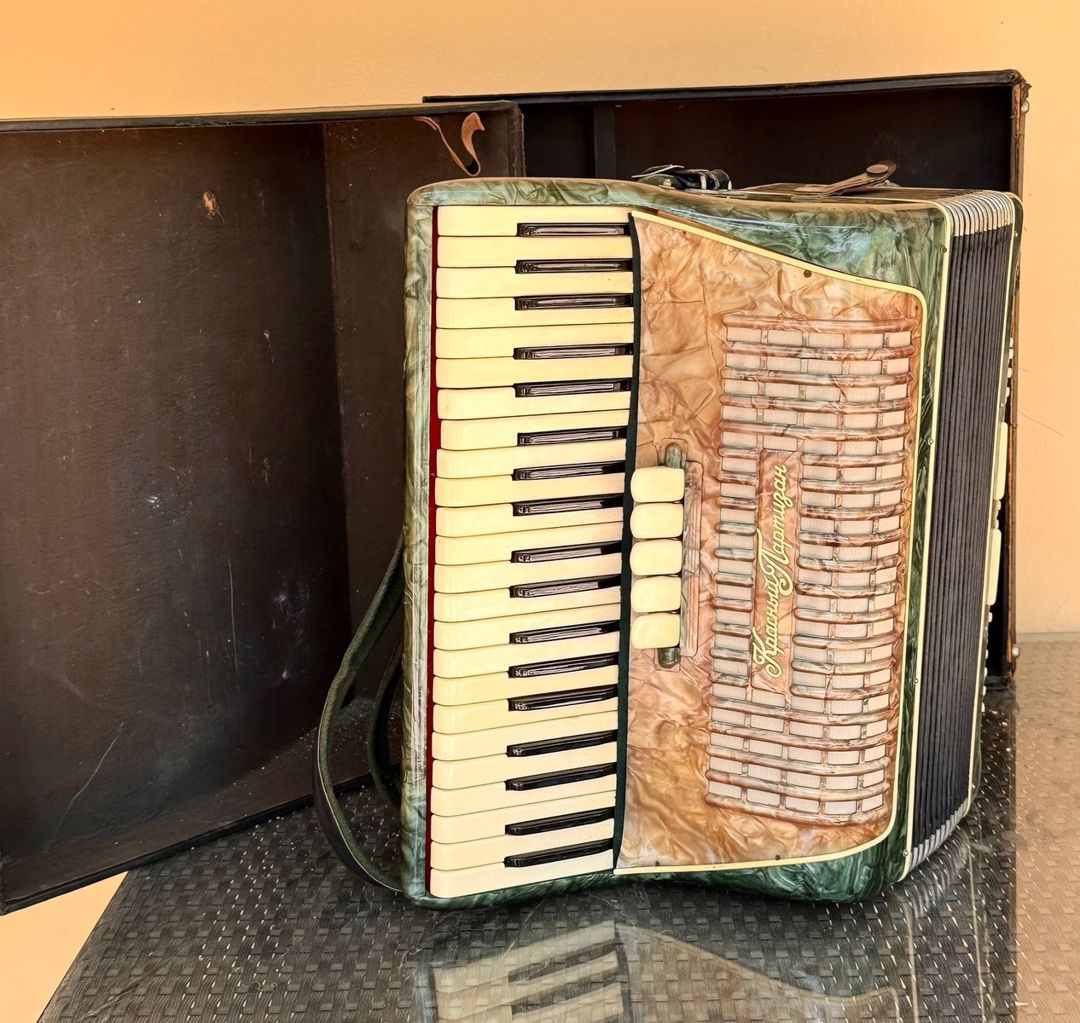 Akkordeon — Musiqiə alətləri, Bakı (2)