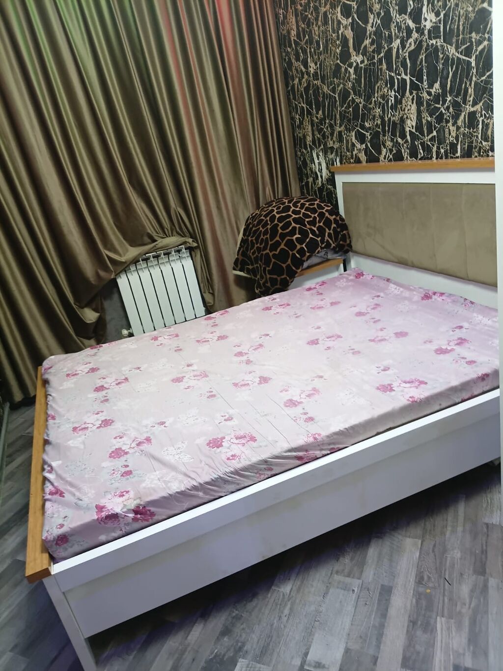 Ağ rəngli, yumşaq başlıqlı iki nəfərlik çarpayı - 160×200 sm — Yataqlar, Masazır (3)