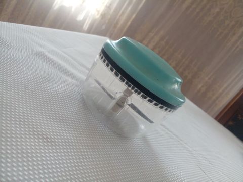 Mətbəx üçün əl tipli doğrayıcı (mini chopper) - Mexaniki işləyən — Digah