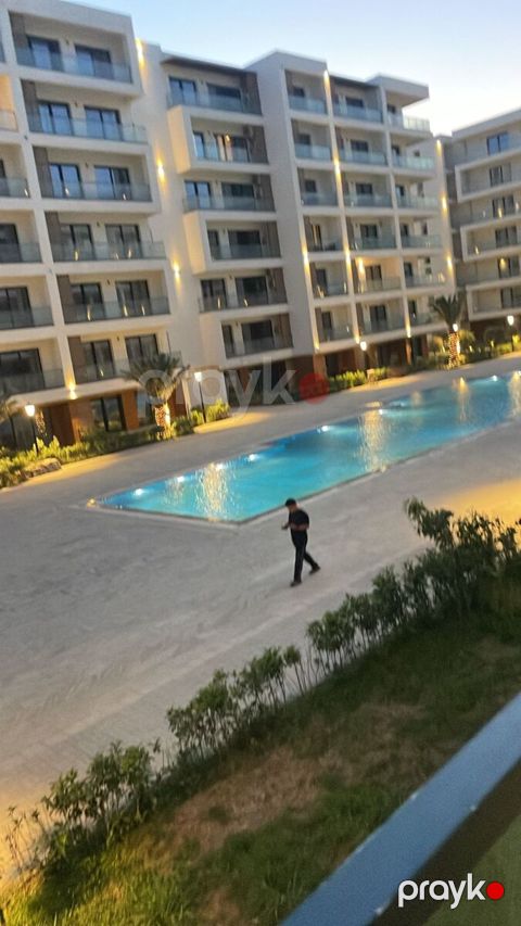 İcarəyə verilir 2 otaqlı yeni tikili 60 m²