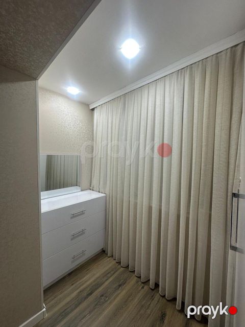 Satılır 2 otaqlı köhnə tikili 45 m²