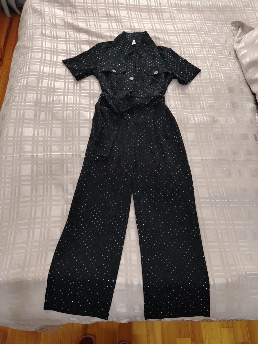Qadın tulumu – qara, xırda ağ xallı dizayn - Model: qısaqollu — Mallar, İmişli (2)