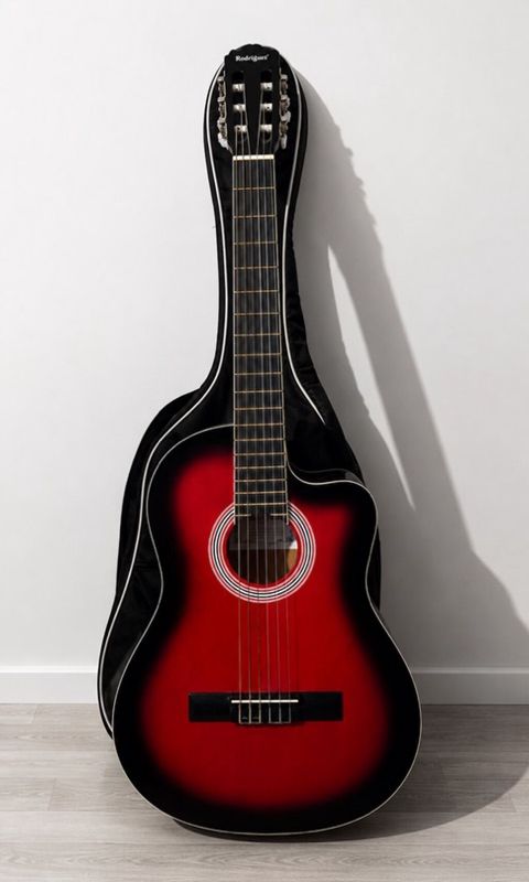 Rodríguez klassik akustik gitara — qırmızı-sunburst, cutaway, çanta daxil