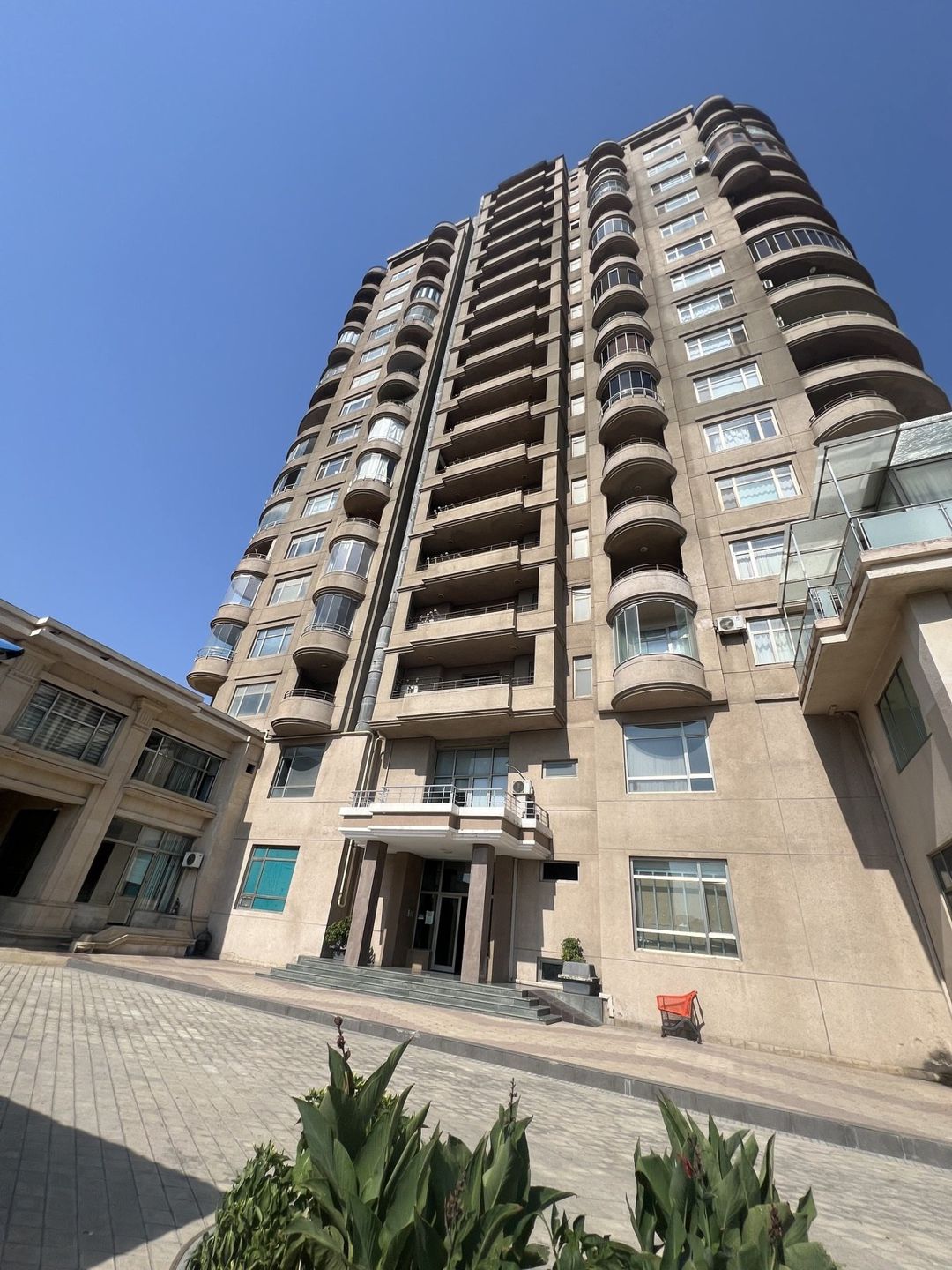 İcarəyə verilir 3 otaqlı yeni tikili 125 m² — Mənzil, Bakı (2)