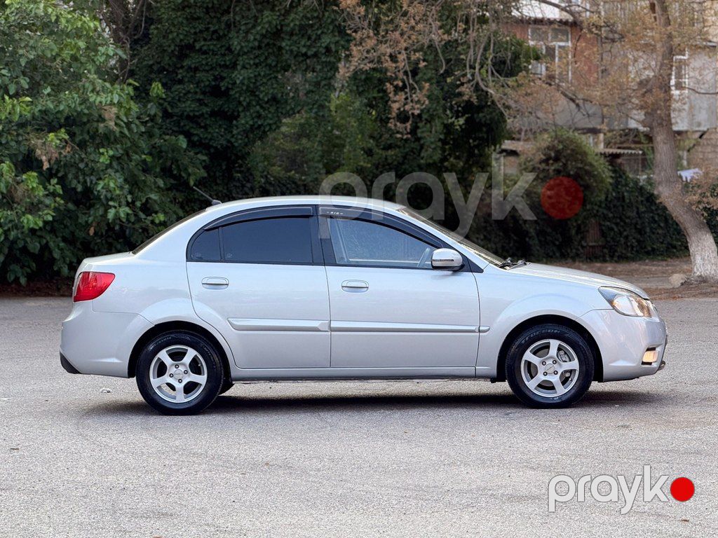 Kia Rio, 1.5 L, 2010 il, 267 000 km — Avtomobillər, Bakı (5)