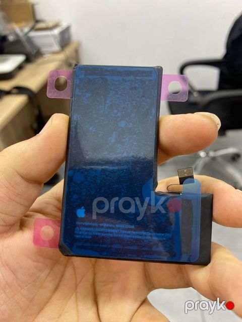 "Apple iPhone 16 pro" batareyası — Bakı