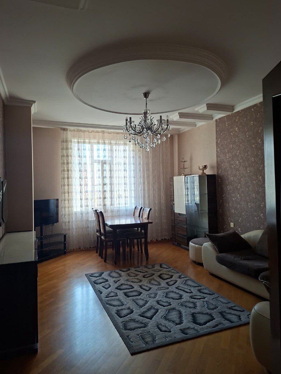 Satılır 3 otaqlı yeni tikili 125 m² — Mənzil, Bakı (2)