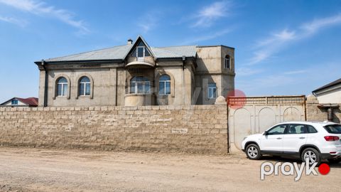 Satılır 12 otaqlı həyət evi/bağ evi 500 m²