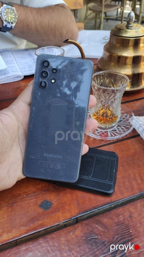 Samsung Galaxy A32, rəng - Qara