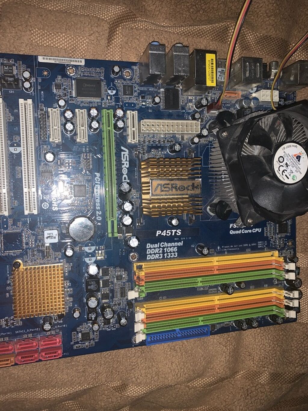 ASRock P45TS əsaslı masaüstü kompüter hissələri dəsti Tərkib: - Ana — Digər ehtiyat hissələri, Bakı