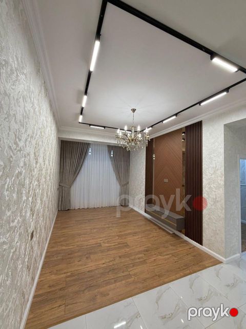Satılır 3 otaqlı yeni tikili 80 m²