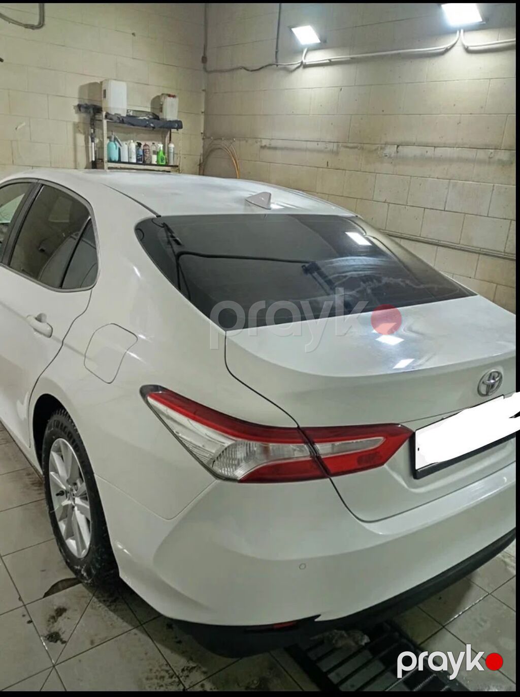 Toyota Camry sedan – ağ rəng, şəhər və uzun yol üçün rahat və geniş — Avtomobillər, Bakı (3)