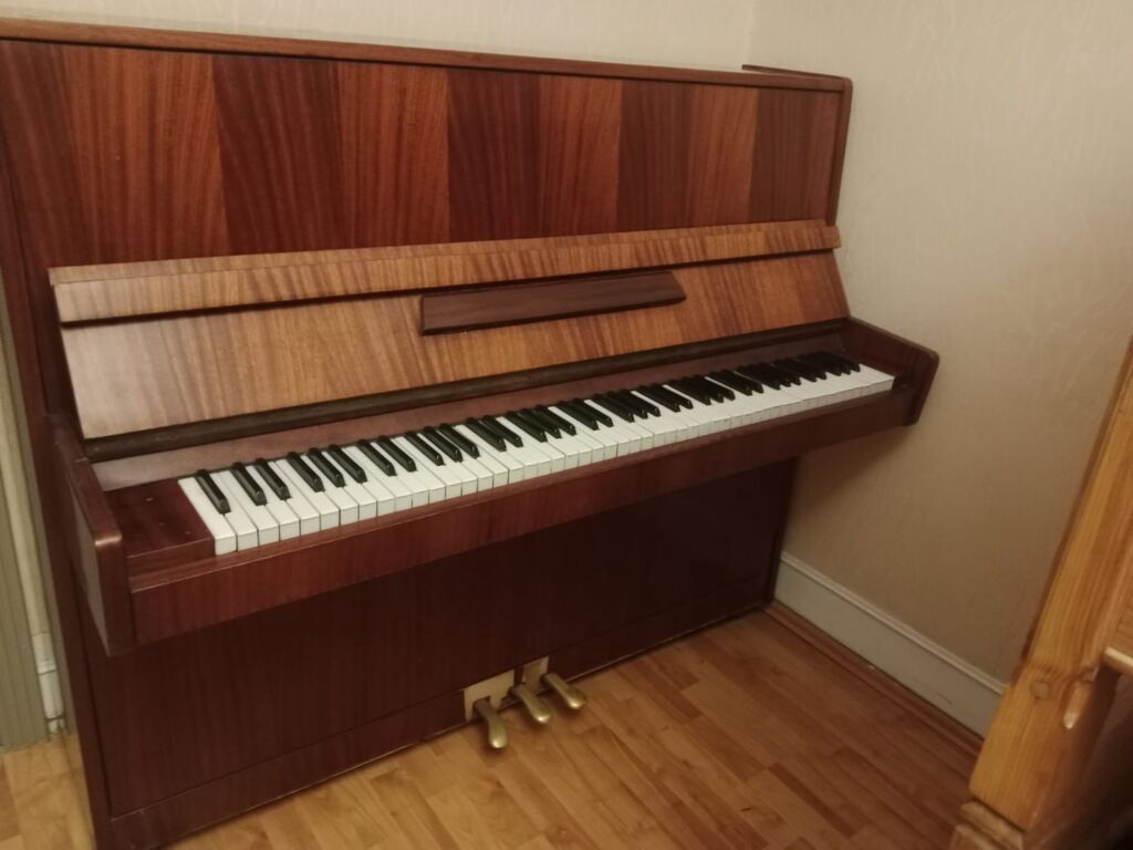 Pianino (işlək vəziyyətdədi) - Korpus: tünd ağac teksturalı laklı — Musiqiə alətləri, Sumqayıt