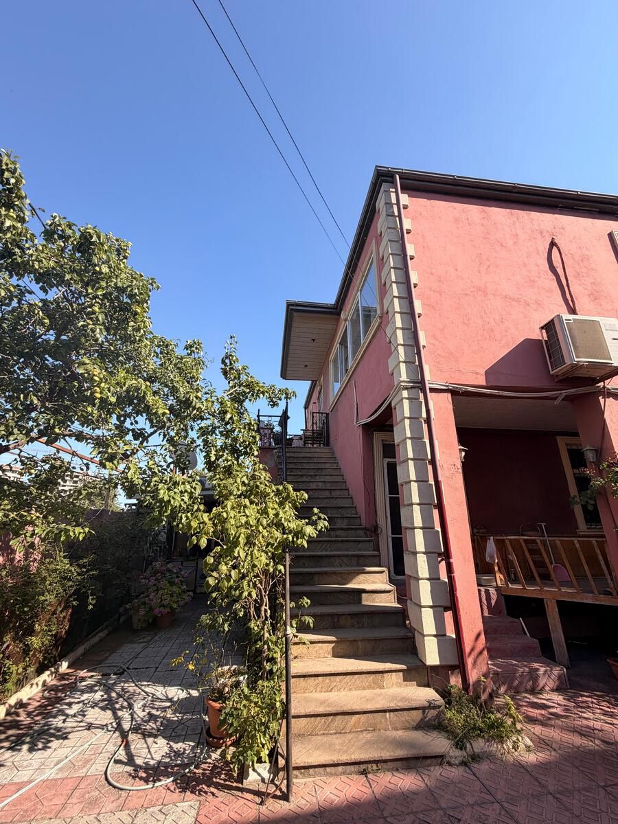 Satılır 8 otaqlı həyət evi/bağ evi 250 m² — Ev, villa, Bakı (2)