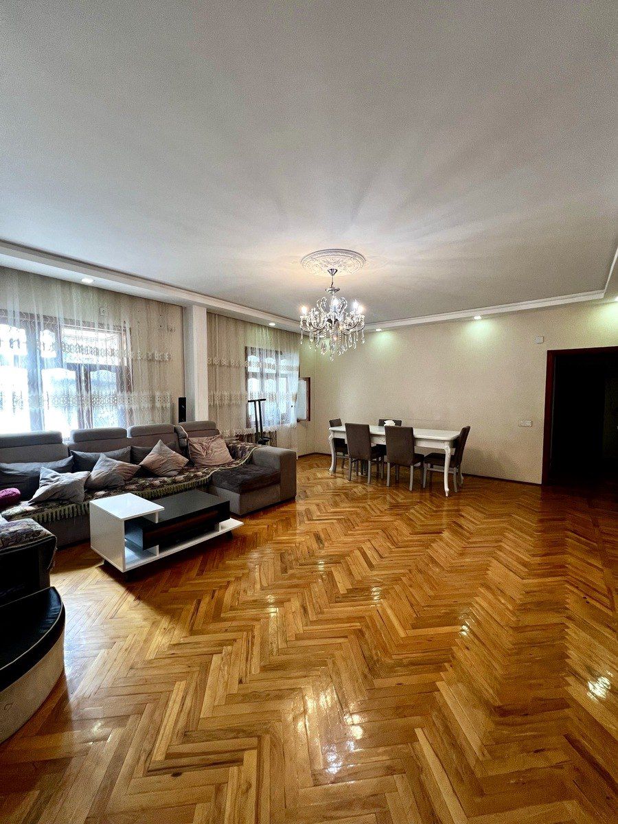 Satılır 5 otaqlı köhnə tikili 110 m² — Mənzil, Bakı (3)