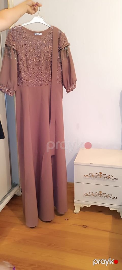 Şərbət tonlarında zərif toy geyimi - Uzun, axıcı model