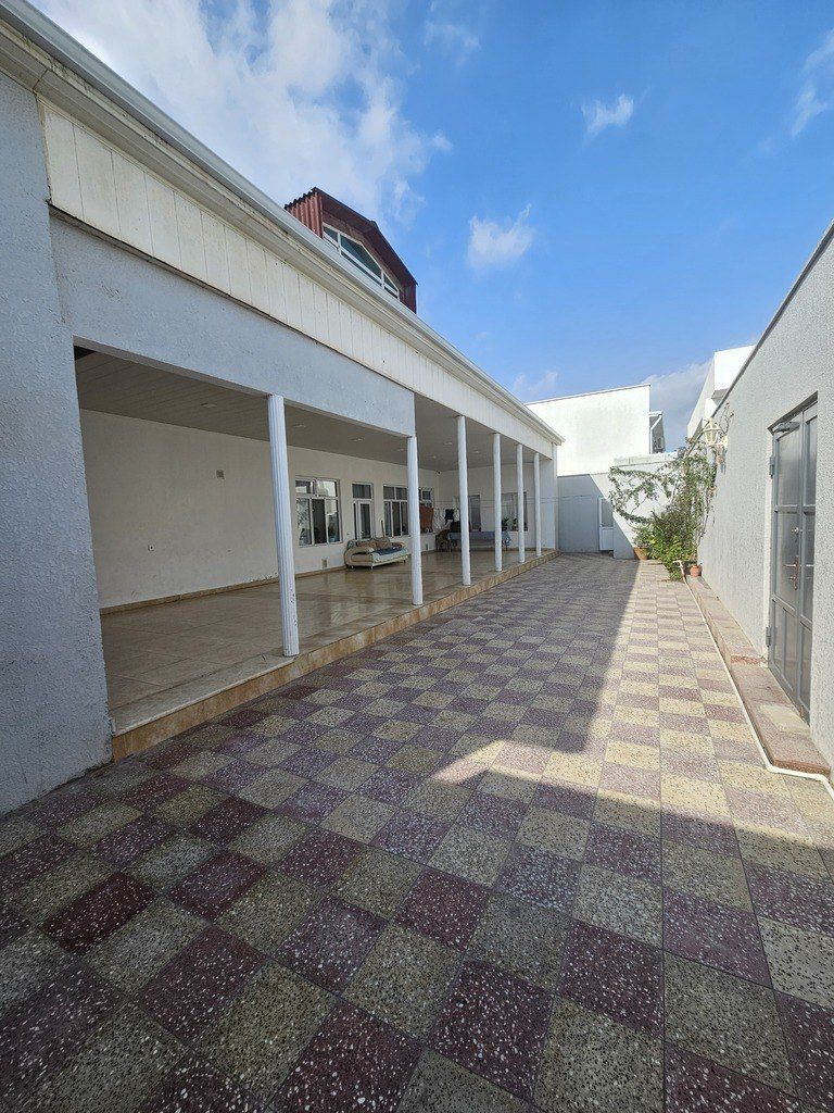 Satılır 8 otaqlı həyət evi/bağ evi 250 m² — Ev, villa, Bakı (6)