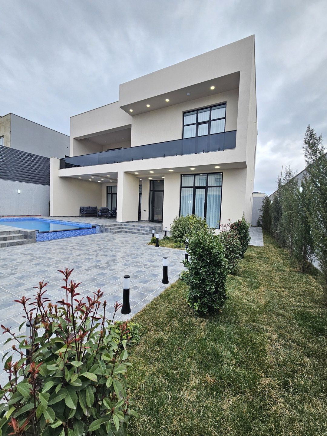 Satılır 5 otaqlı həyət evi/bağ evi 250 m² — Ev, villa, Bakı (2)