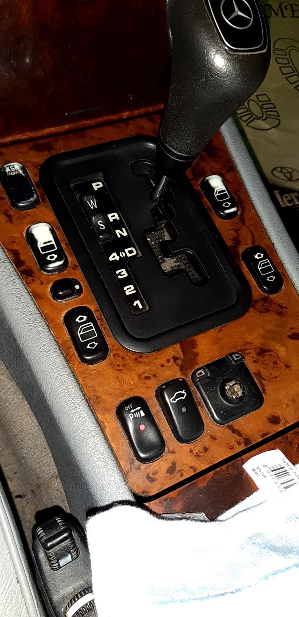 Mercedes-Benz W210 (E‑Class) üçün mərkəzi konsol komplekti Platası ilə