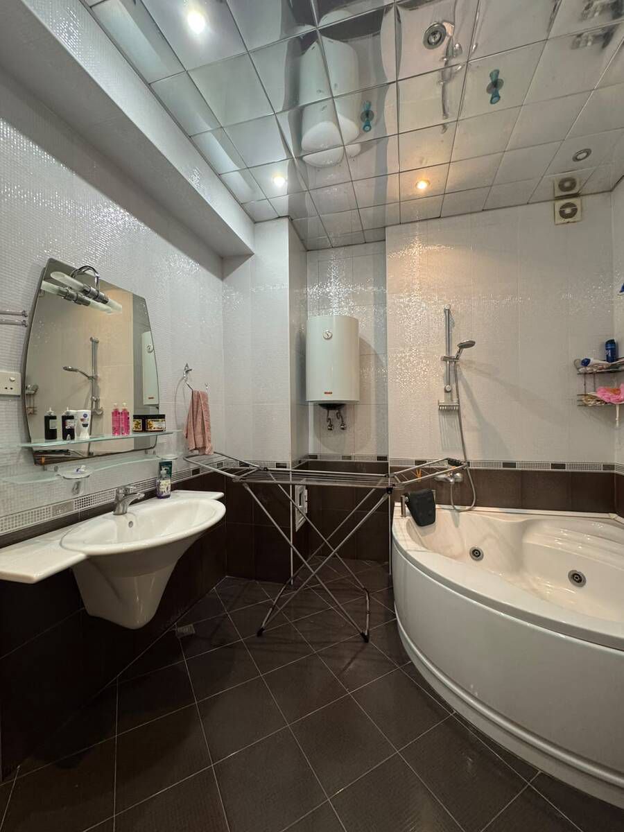 Satılır 4 otaqlı yeni tikili 175 m² — Mənzil, Bakı (7)