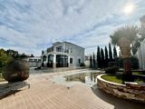 Satılır 8 otaqlı həyət evi/bağ evi 280 m² — Qədir Novruz