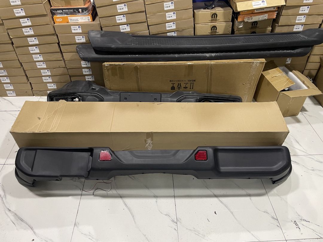 Jeep Wrangler arxa bumperi 2018-2025 — Ehtiyat hissələri və aksesuarlar, Bakı (2)