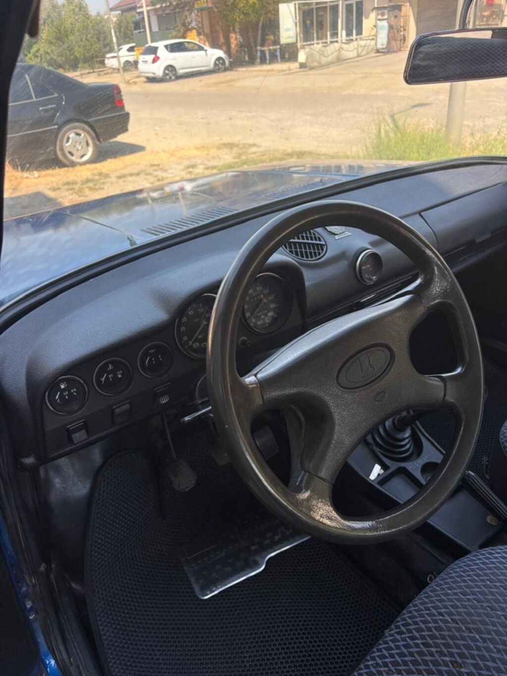 VAZ 21011, mavi rəng, sedan kuzov. Xüsusiyyətlər: - Klassik dairəvi — Avto, Şirvan (6)