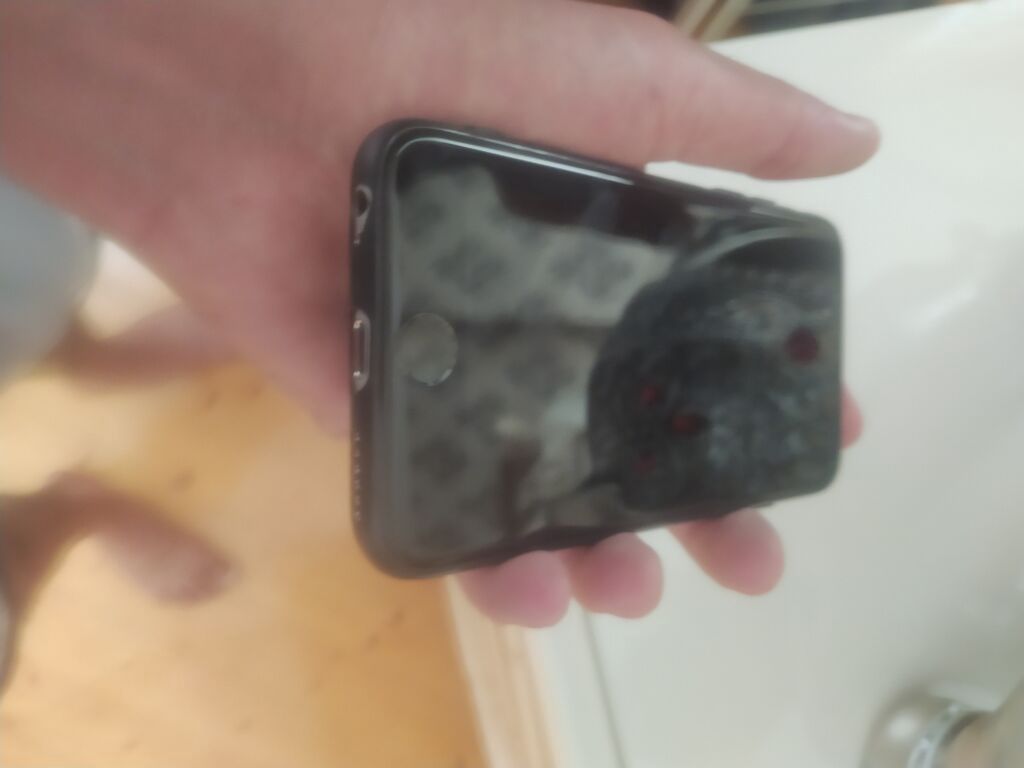 IPhone 6s, Qara — Apple iPhone, Bakı (4)