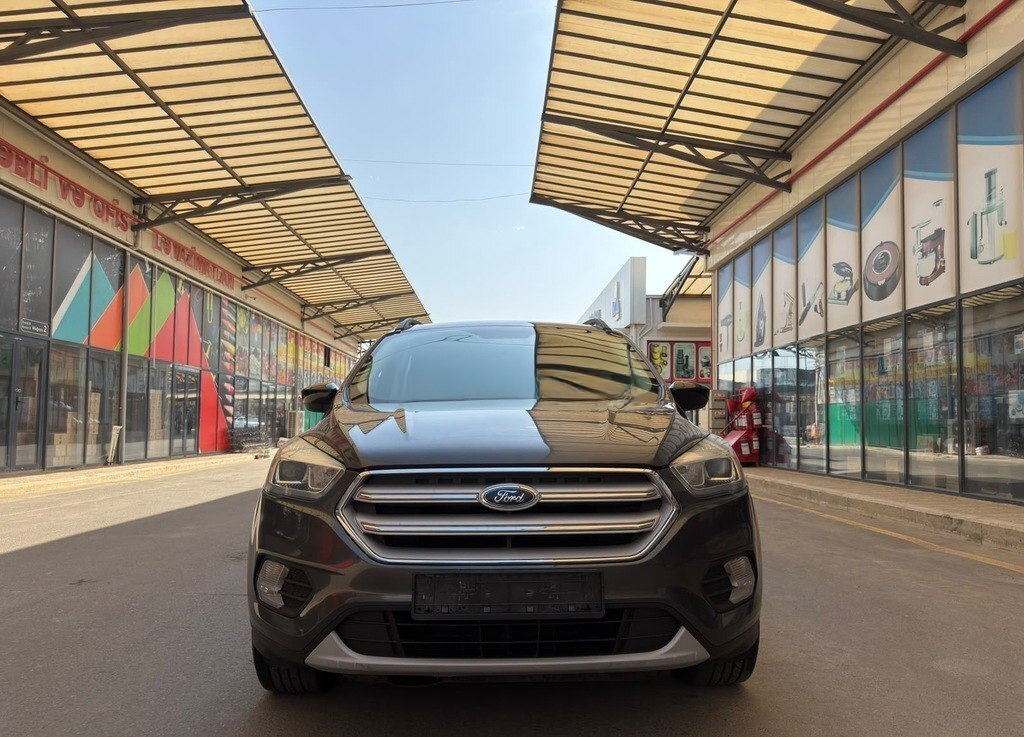 Ford Escape, 2017 il, 67000 km