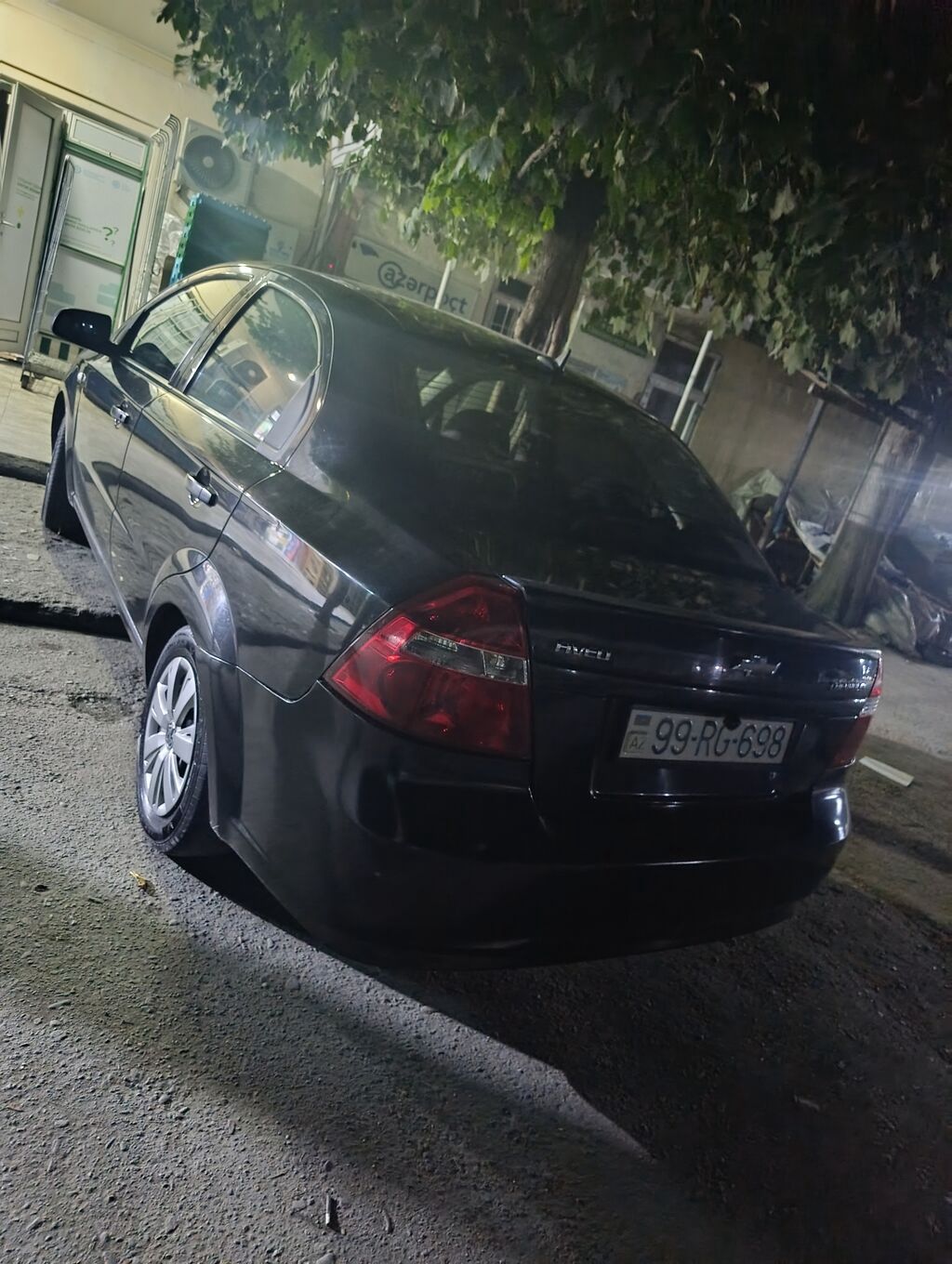 Chevrolet Aveo sedan – qara rəng, 4 qapı, AZ nömrə seriyası. - Gümüş — Avtomobillər, Balakən (2)