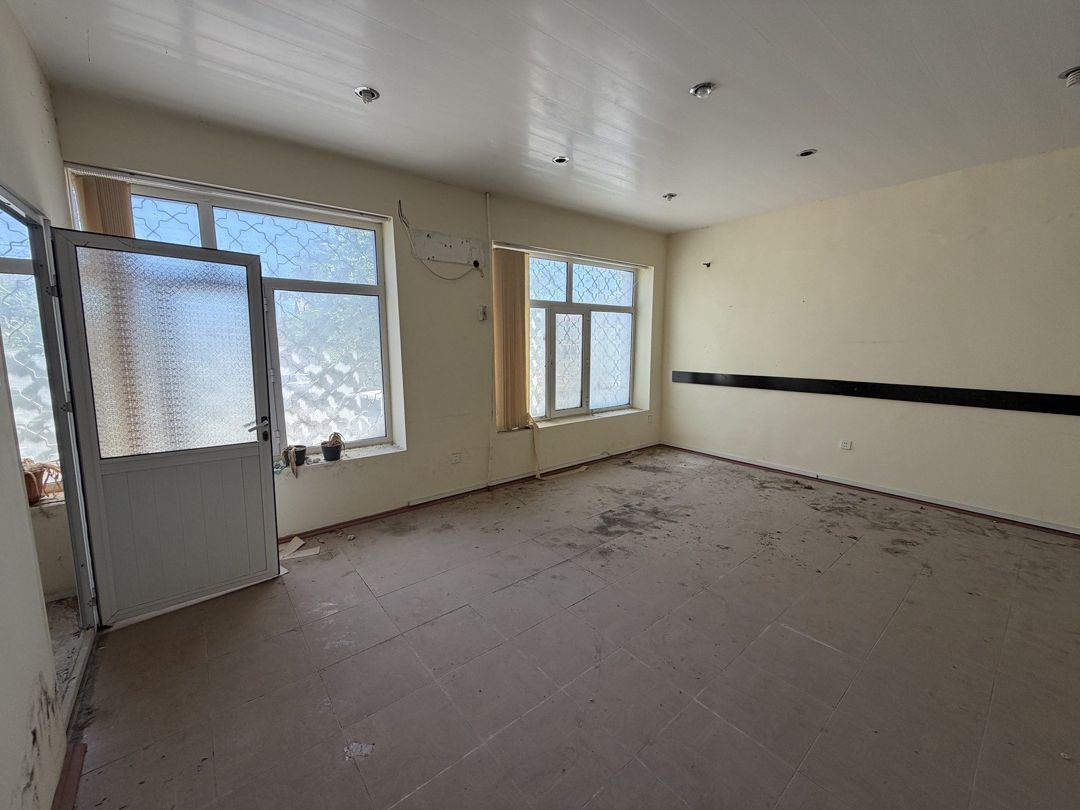 Satılır obyekt 635 m² — Əmlak, Bakı (3)