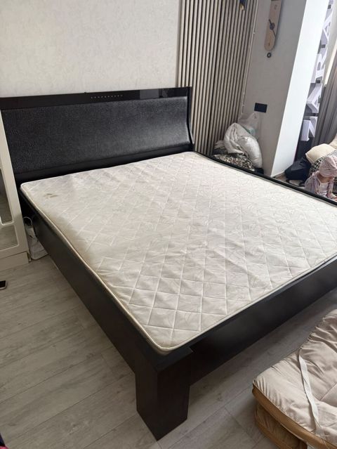 Yataq 180×200 (matras daxil)