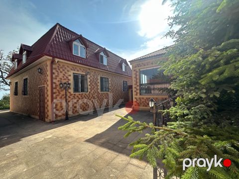 İcarəyə verilir 7 otaqlı həyət evi/bağ evi 220 m²
