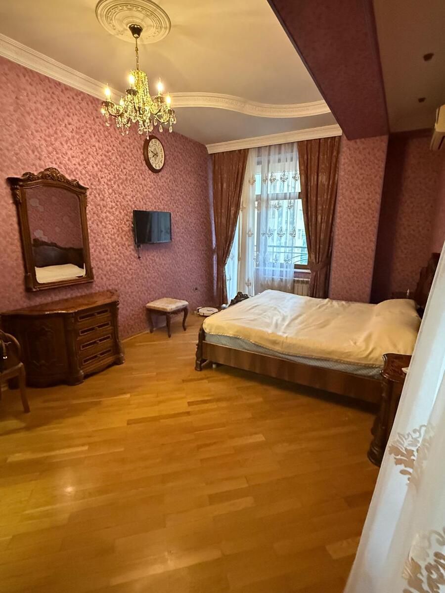 Satılır 4 otaqlı yeni tikili 170 m² — Mənzil, Bakı (2)