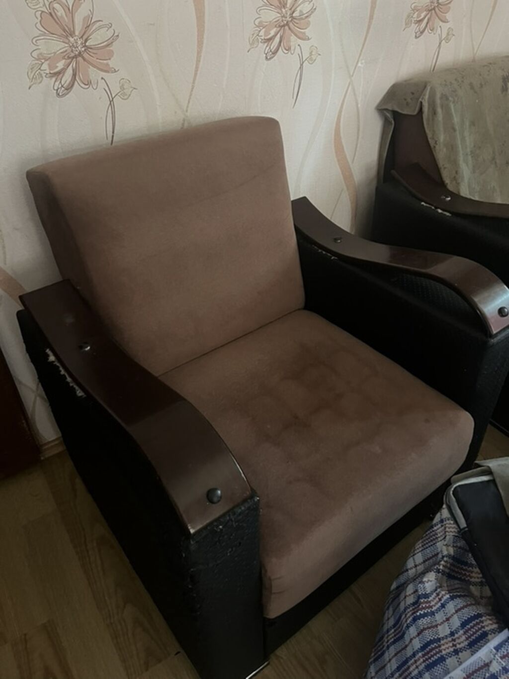Mebel və məişət texnikası dəsti - Yumşaq mebel: 1 ədəd geniş kreslo — Mebel, Bakı