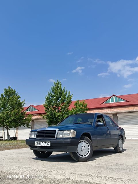 Mercedes-Benz 190: 2 l | 1989 il