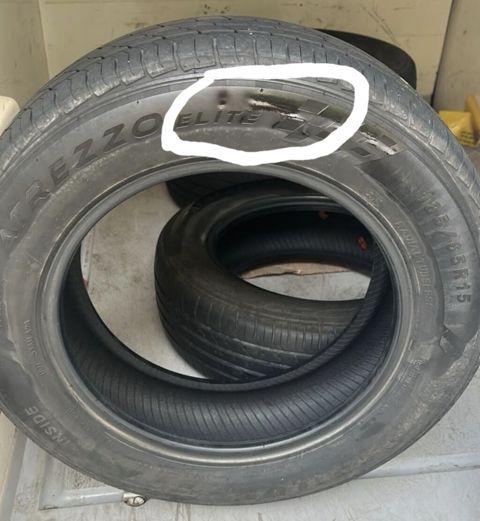 4 teker 3normal vəziyyətdə 1i cırıq di