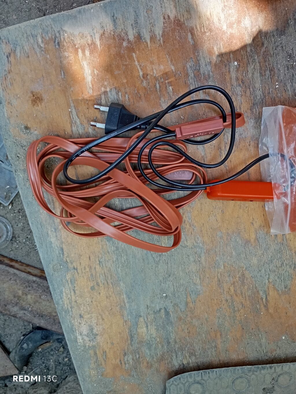 220V üçün su borusu donmaya qarşı isitmə lenti / kabeli. Uzun