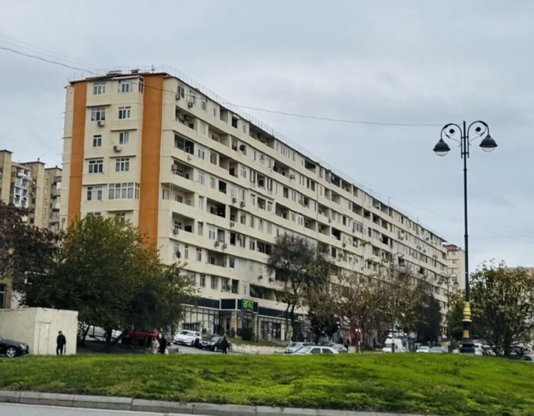 Satılır 3 otaqlı köhnə tikili 70 m² — Mənzil, Bakı