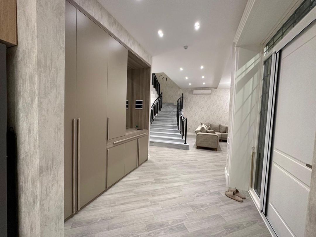 İcarəyə verilir 4 otaqlı həyət evi/bağ evi 380 m² — Ev, villa, Bakı (11)