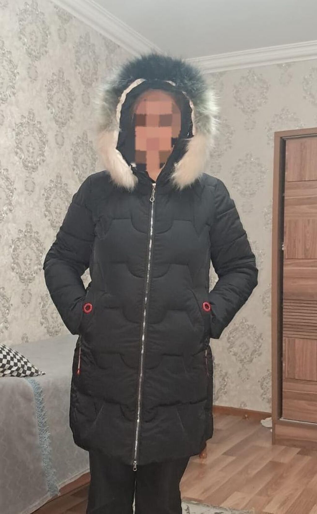 Qadın qış palto-kurtkası - Rəng: qara - Model: dizə qədər uzun puff