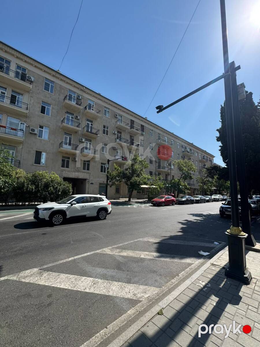 Satılır 3 otaqlı köhnə tikili 82 m² — Mənzil, Bakı (2)