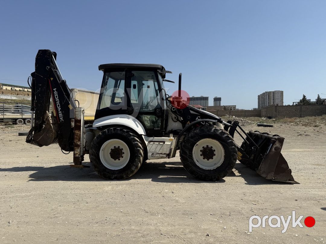 Ekskavator Hidromek, 2014 il — İnşaat texnikası, Bakı (5)