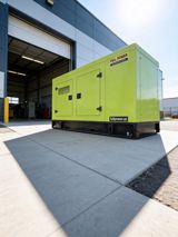 FullPower generator 275 kVa — Generator Mərkəzi — Бизнес и оборудование